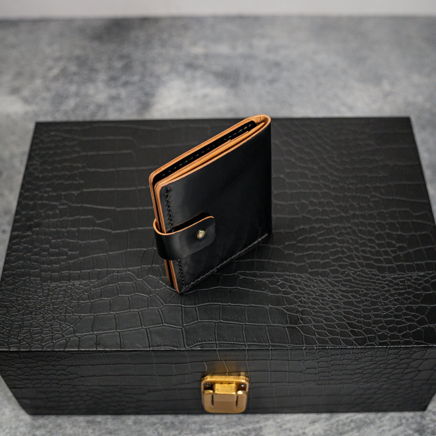 Chicago Wallet in Black Classic Shell Cordovan